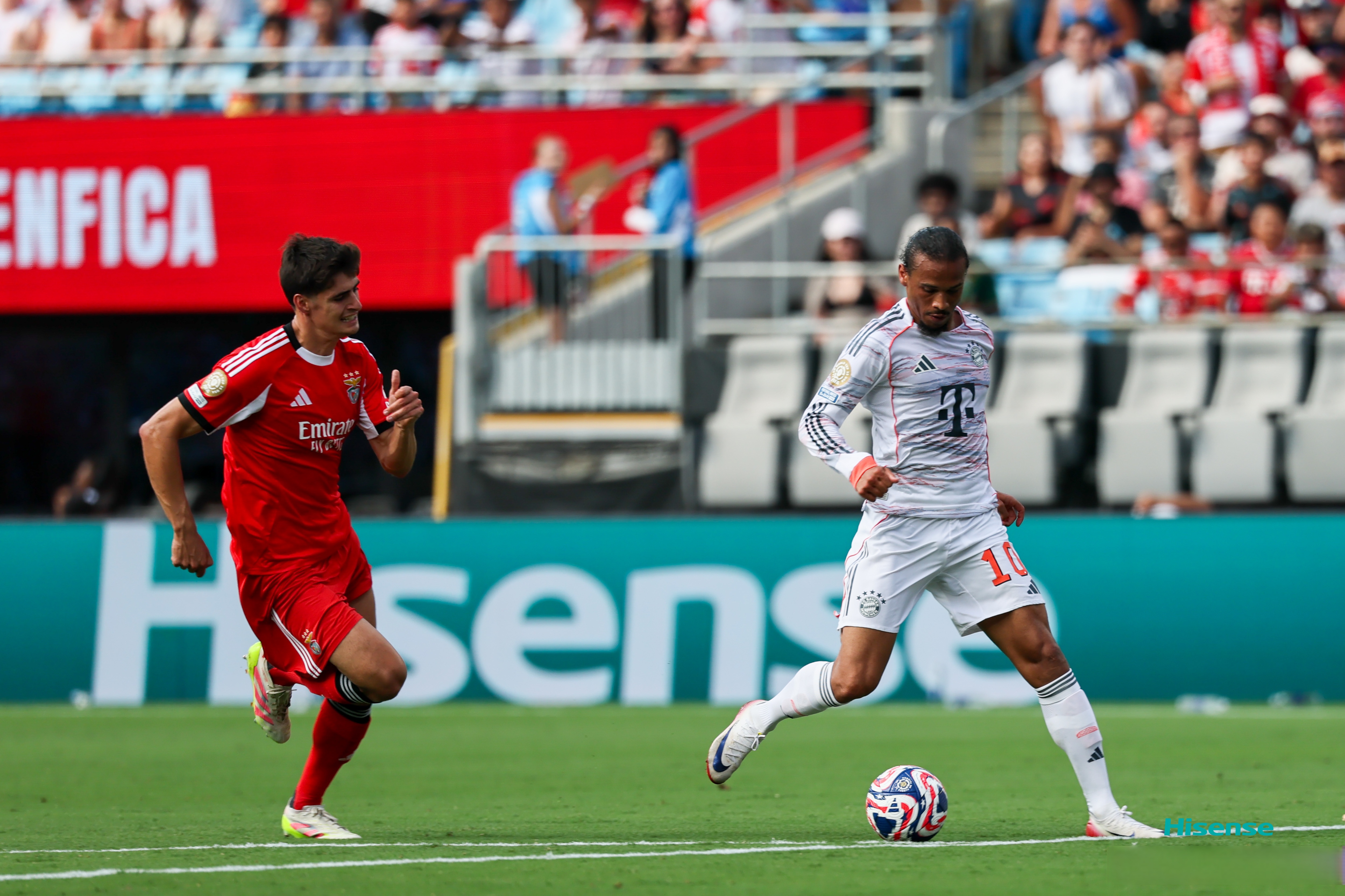 包含门兴格拉德巴赫迎NBA常规赛关键赛；今夜篮板制胜；赛场秩序良好；年轻球员得到机会的词条