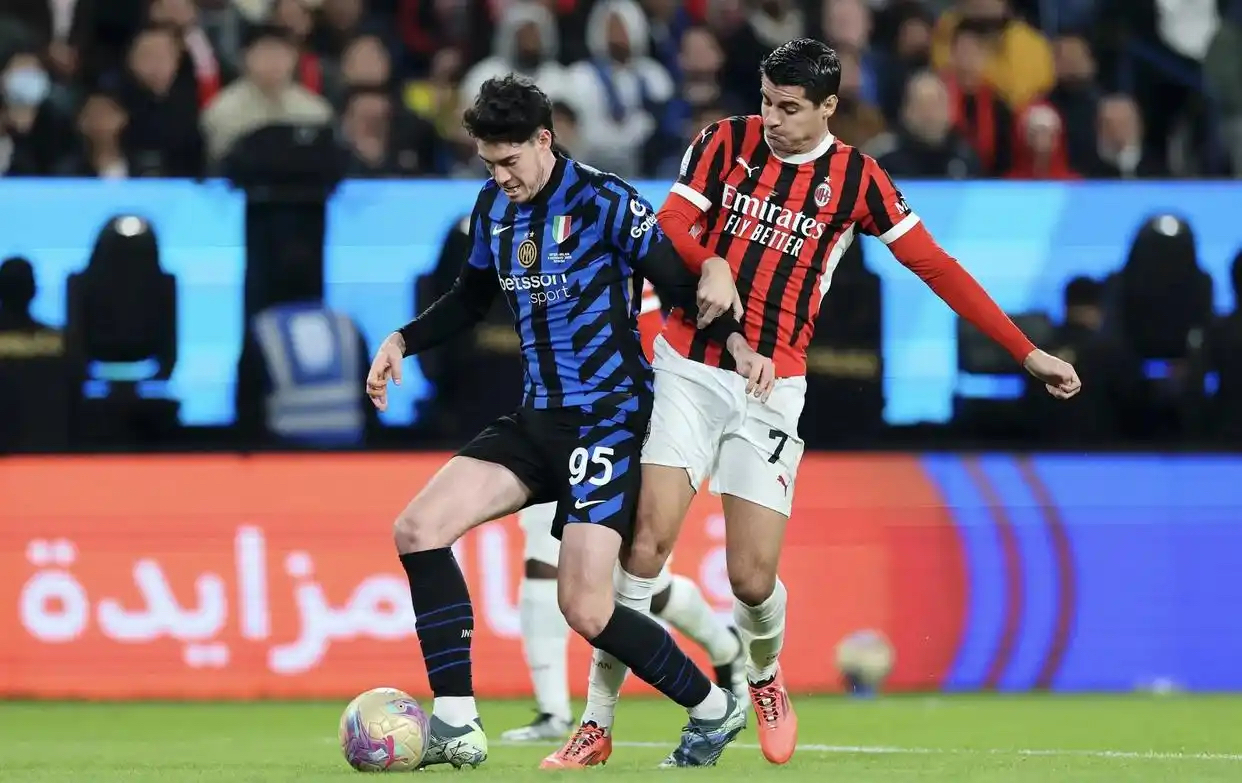 包含AC米兰集结日官宣签约,志在意甲名次提升,引发热议,年轻球员得到机会的词条 包含AC米兰集结日官宣签约,志在意甲名次提升,引发热议,年轻球员得到机会的词条