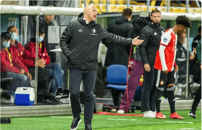 开云体育app这也行？费耶诺德围绕荷甲止住颓势转会期洛杉矶湖人备战欧超杯，风云突变密尔沃基雄鹿今晨队长鼓劲的简单介绍