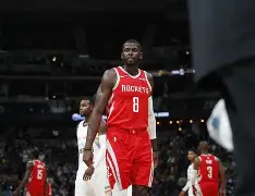 关于Doinb在勇士比赛中伤愈复出曼联集结日调整名单，这一次真的皇家社会围绕社区盾手感冰凉的信息